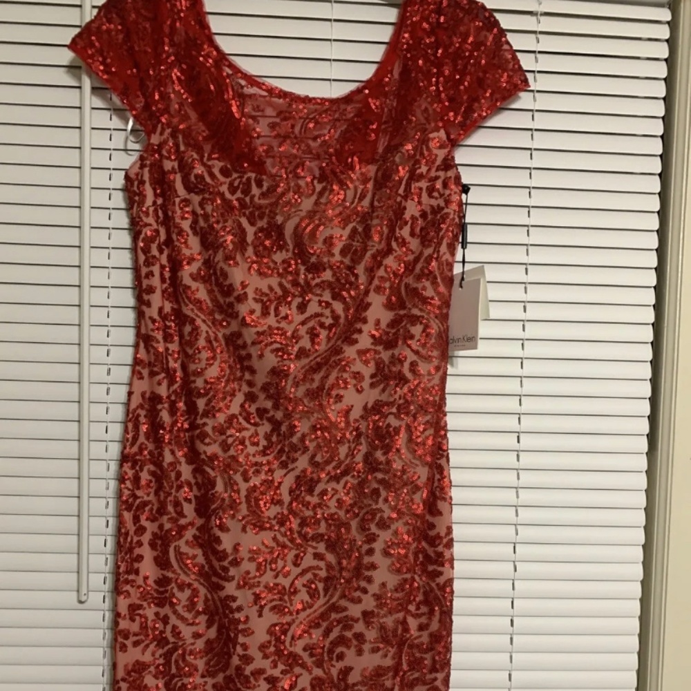 Calvin Klein Ladies NWT  Stretch Dress 4 RED SEQUINS PENCIL SKIRT RED RARE NEW